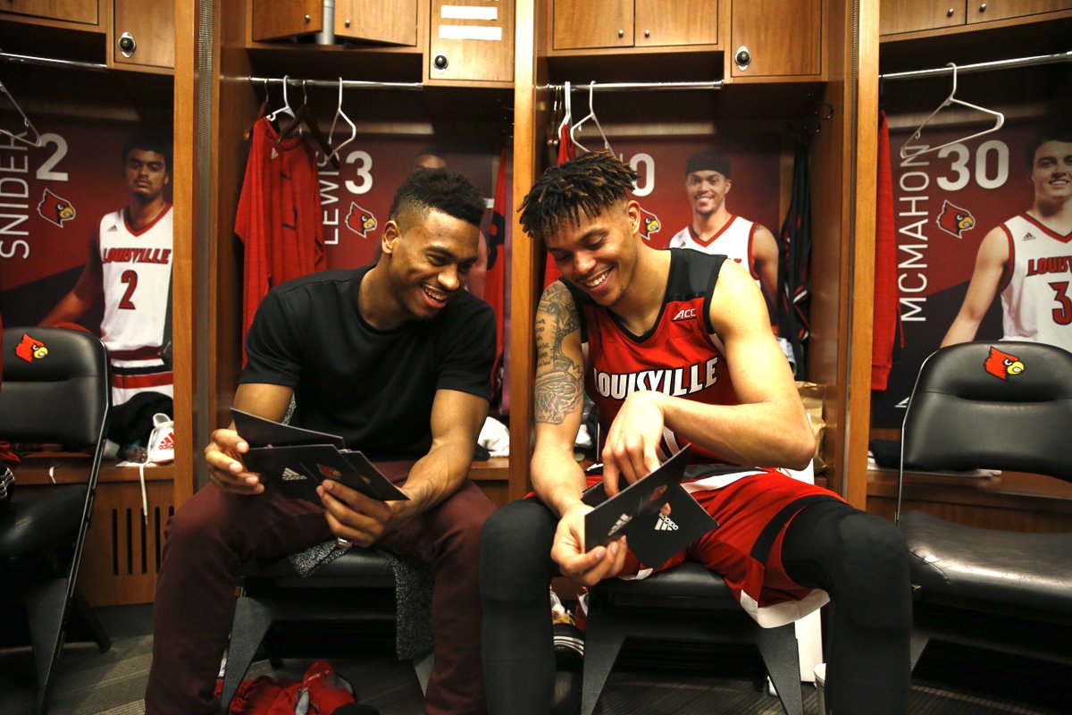 GoCards's tweet photo. Trey and Damion read your #lockernotes after tonight's game. Thanks for showing your Cards some love! #teamadidas https://t.co/Hy1Gu629vm