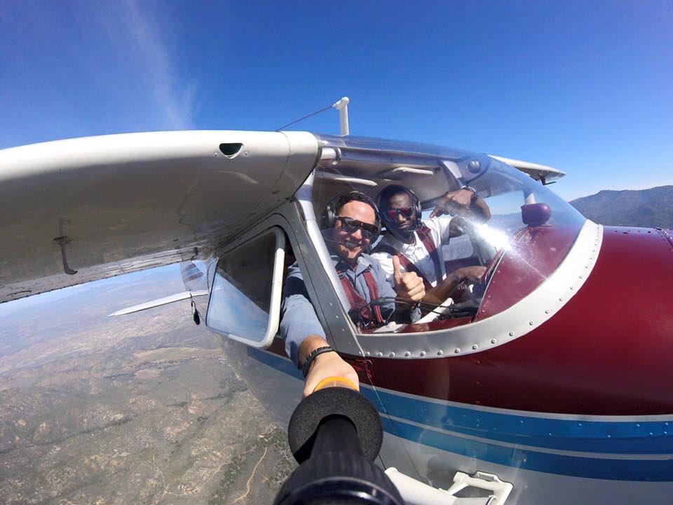 AirOshinuga's tweet photo. Adventure is out there! Fly with Airoshi today! 🤔😀 https://t.co/xfubZCFcxK