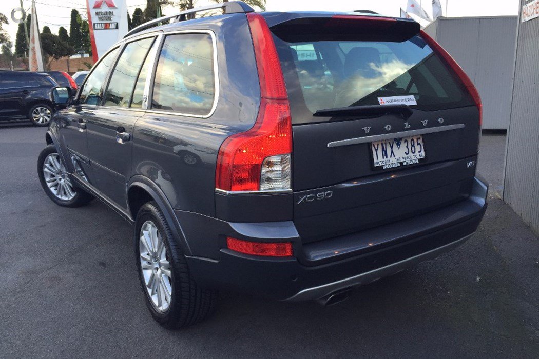 HeidelbergMits's tweet photo. Check out this stunning pre-owned #Volvo #XC90 - with #V8 power &amp; 7 seats it's a #rare find: https://t.co/mexAfnQAaX https://t.co/mYVimNWTzK