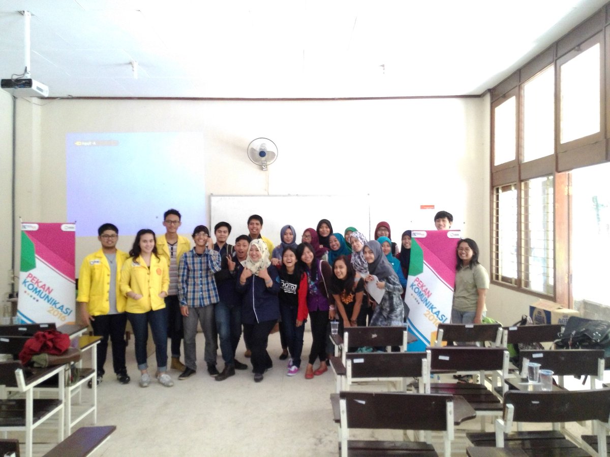 Berakhir sudah roadshow <a href="/pekankomunikasi/">Pekan Komunikasi UI</a> di uns. Yuk mari ramaikan Adwar pekom!!