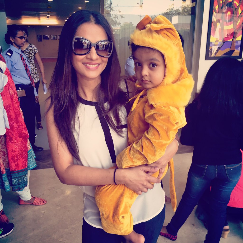 PallaviKulk's tweet photo. #sonday fun with the family https://t.co/AGx8sZvtMp
