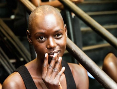Ajak Deng kæmper videre for sorte modeller i en hvid modeindustri: bit.ly/1T77uyC
#BlackModelsMatter