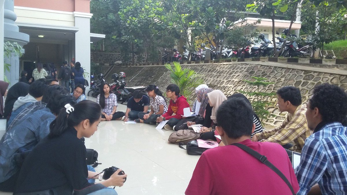 Kunjungan <a href="/BEMUNDIP_Dimas/">Dimas Kebanggaan</a> ke <a href="/DIMASBEMFH/">DIMAS BEM FH UNDIP</a>