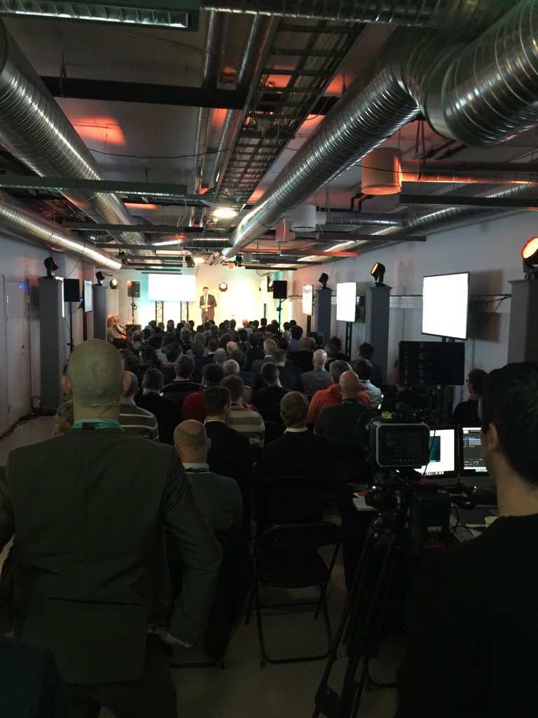 jan_wigen's tweet image. Stinn brakke på Discover Technology 2016 @HPE_Norge @HPE_Discover
