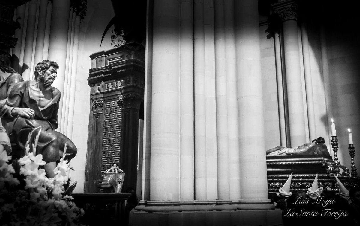 Traidor y traicionado -40 dias 40 fotos-