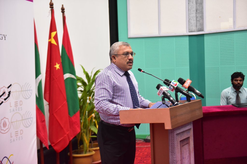 kevincosna's tweet photo. MWSC has signed an MOU with @EnvGovMv to distribute LED lights to the public under #Fahiali second phase. #LedSaves https://t.co/A3FqqwLWlw