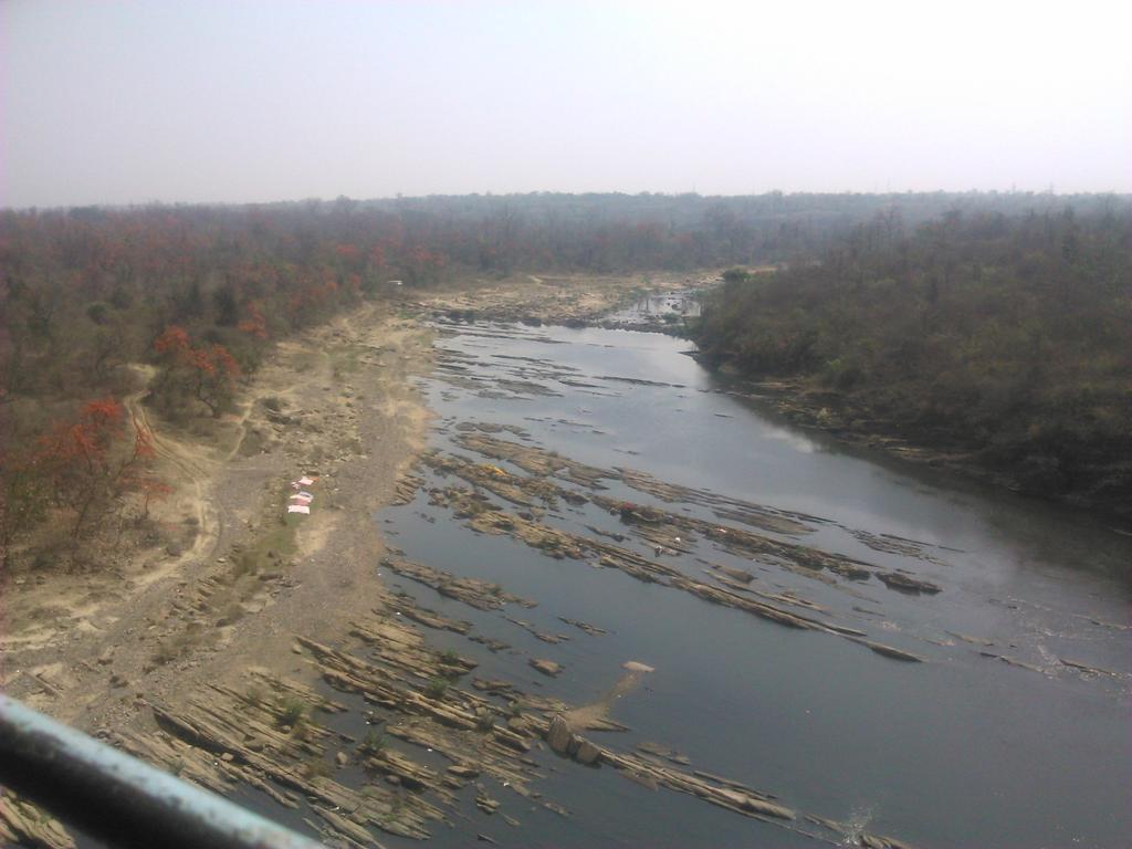 cool_snowie's tweet photo. #Jamunia river between dhanbad bokaro route
@WeAreJharkhand @dhanbad @bokaro @WeAreRanchi @Ranchi_Ka @ranchiexp https://t.co/NkqbDM1uvP