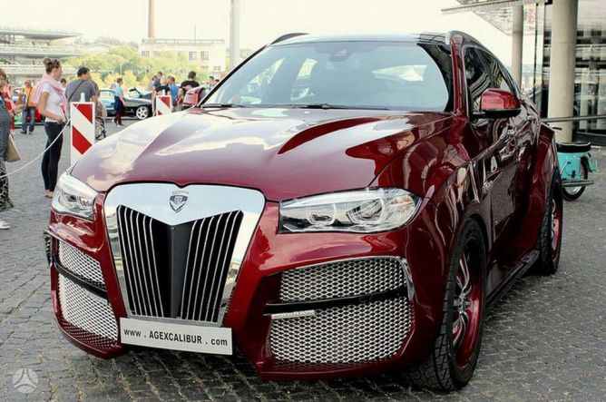 Metro_TV's tweet photo. BMW X6 Berwajah Darth Vader Karya AG Excalibur https://t.co/pwxsEvViwy https://t.co/8t2ITn9JtY