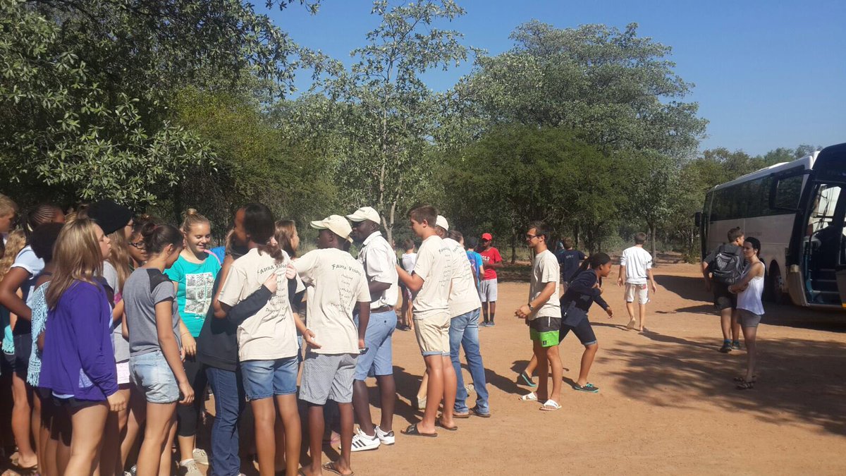 Gr 8s - Ready to leave.