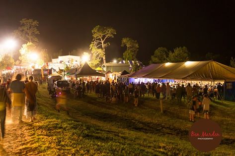 Sat night outside Magpie Stage by fest photog Ben Marden. Ahhhhh! #cobargofolkfestival