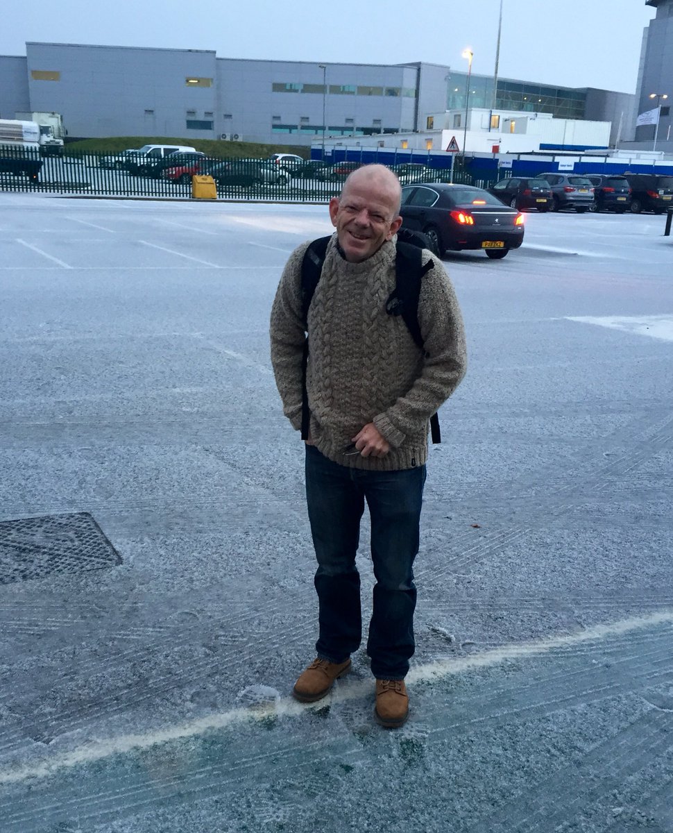 ChristianSurfer's tweet photo. A wintry intro to my #norwegian trip. Thanks Bristol @cs_int #csontour next stop #amsterdam - destination by 9pm ! https://t.co/QhsMjSAkbm