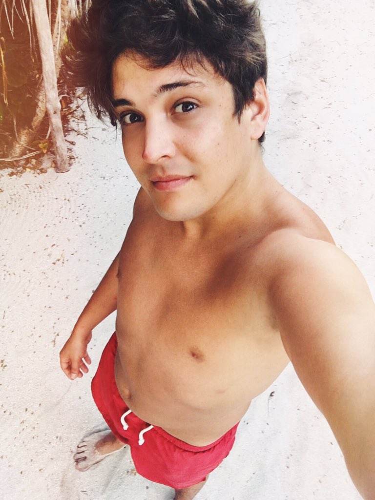 Sun, sun, sun! ☀️🌴