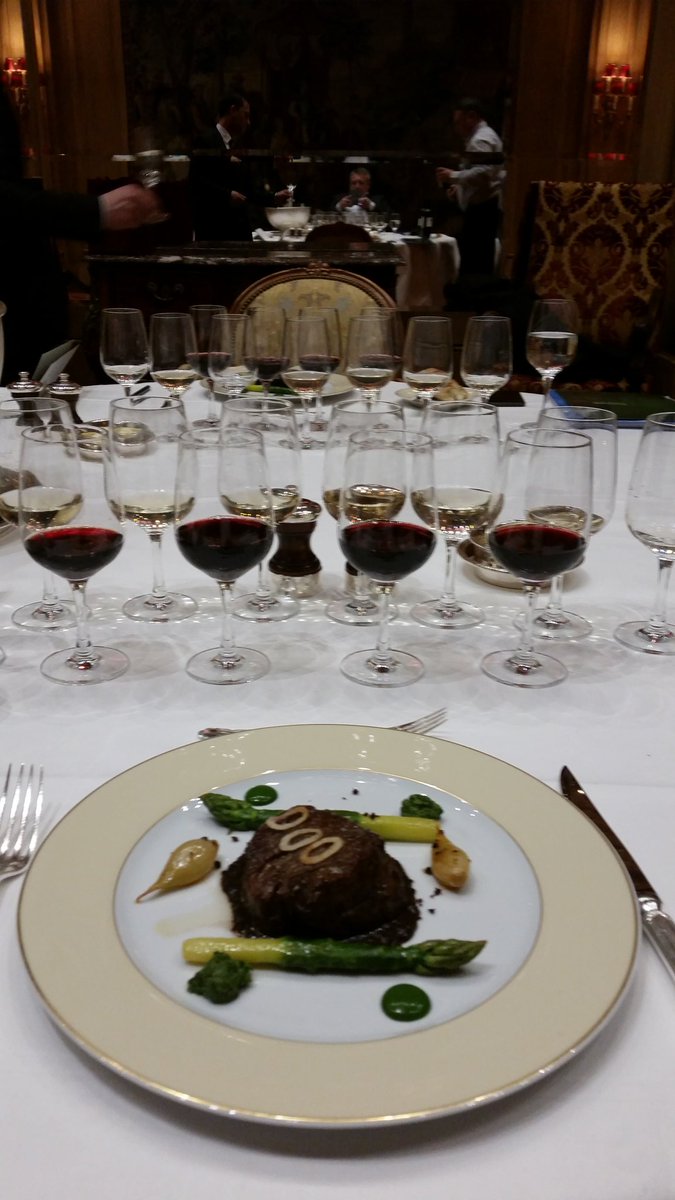 AntoineBorgey's tweet photo. #XVatable va bien se présenter aussi @ColinNabu @ChefLeSquer @FSParis @nallet @Faestebanez @sebchabal @tchale66 https://t.co/q0AA7Uu6Bb