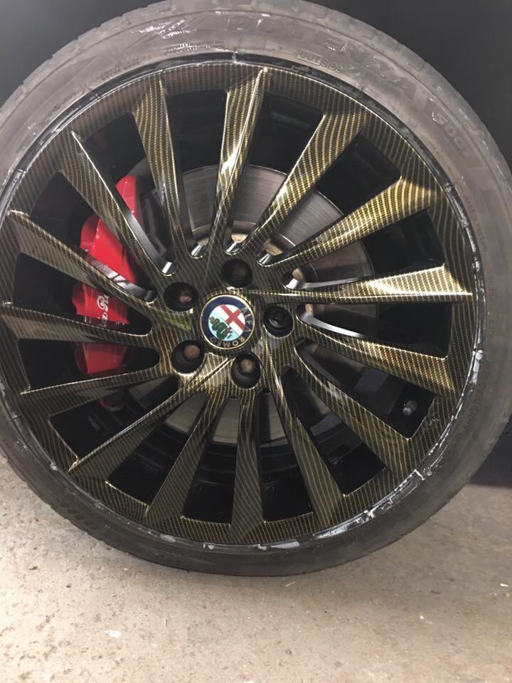 WsHydrographics's tweet image. Some Gold carbon weave alpha rims! Stunning finish on these. #hydrographics