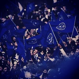كيف اشرحـلِك جـمَال الحـياة،وانت ماتشجـع #الهلال ✨💙!؟