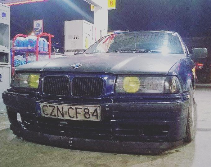 m_mediouni's tweet photo. #bmw #e36 #gruzel #polatane #tanigruz #drift #olsztyn #bmwboy #elo by leszczu_gti https://t.co/HfFQg3iwtH