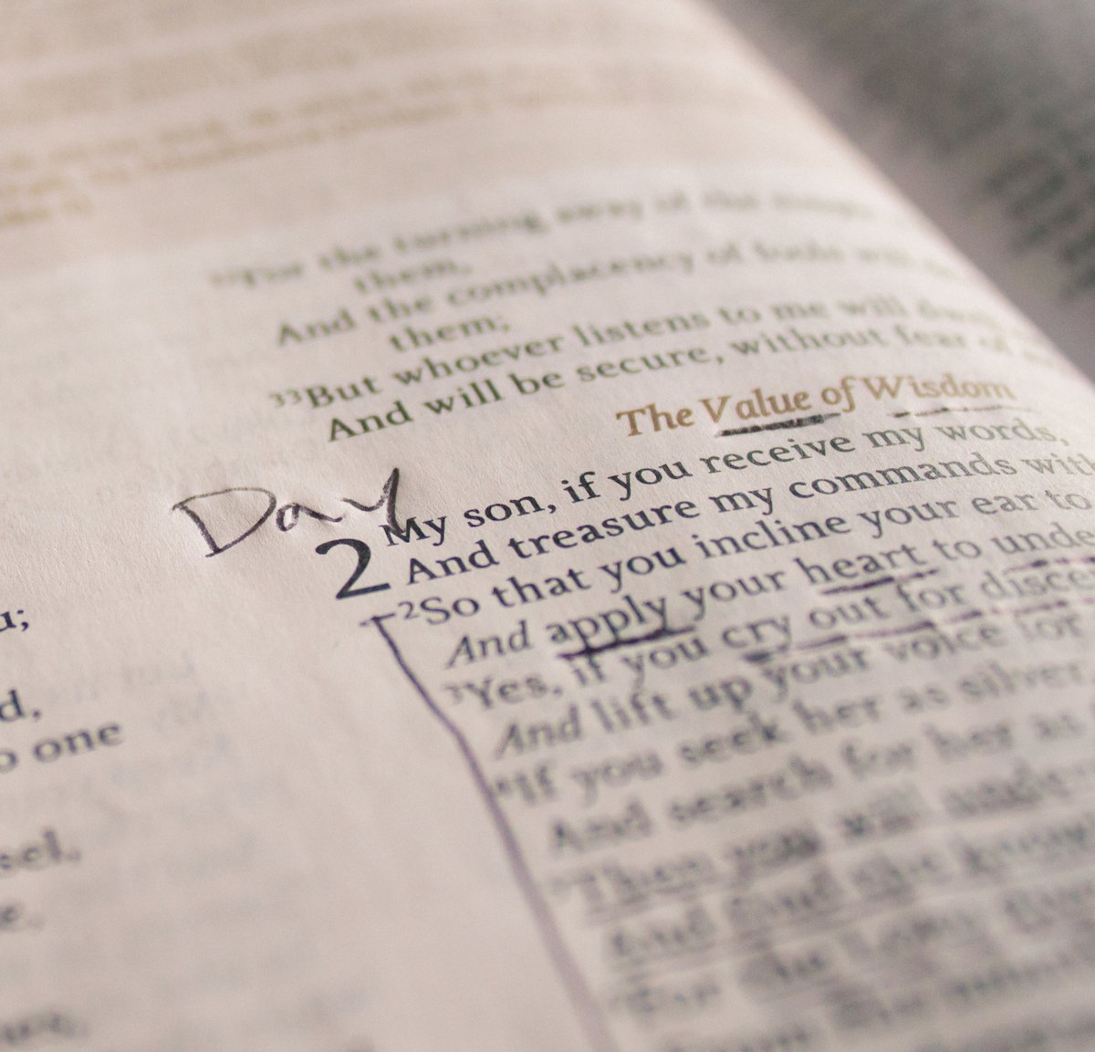 PastorMikeOlive's tweet photo. Good Morning #lakeworth check out Proverbs 2 today. Common Ground Church @ the #Bambooroom https://t.co/2pi4TJVZMb