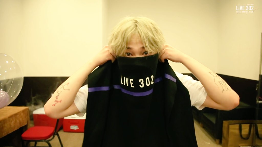 Lliza03's tweet photo. Watch "2016 #이홍기(LEE HONG GI) [#LIVE302] Tour Making Film" https://t.co/D2YeMjZ29d @skullhong dvd 주세요 ~~~😫😫😫 https://t.co/T8E6GA3uBE