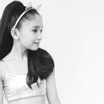 April_Rosal12's tweet photo. Ariana Grande 

#Woooahh 😍😍
#Costume 🎀🎀 https://t.co/4R2G7r4tsz