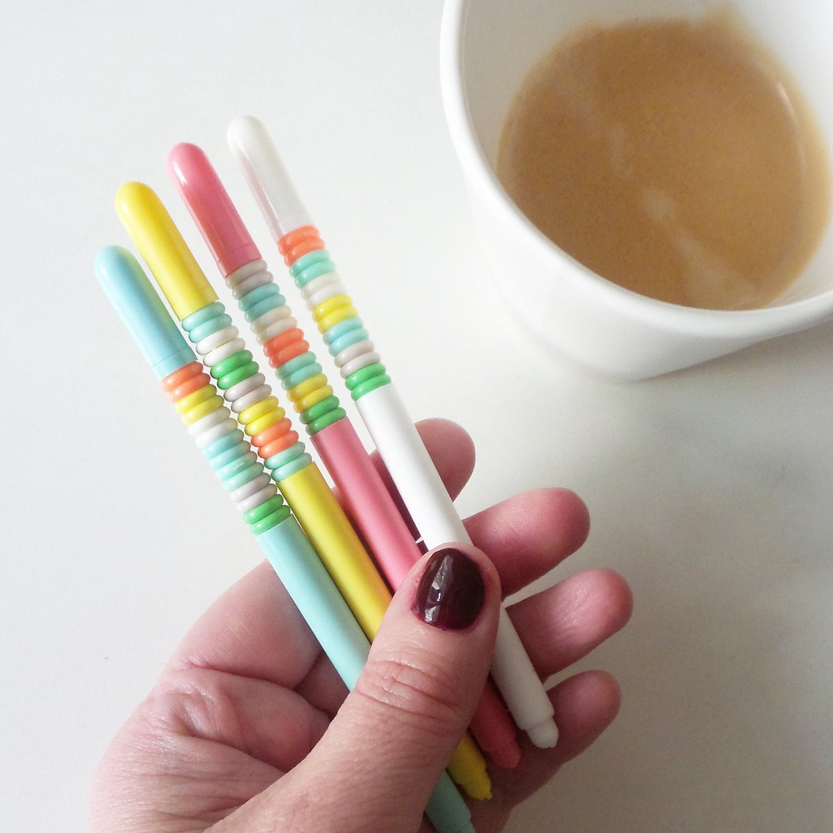 Trovare in giro la Jollina, penna profumata degli anni 80... qualcuno se la ricorda?
#coffee #coffeetime #jollina