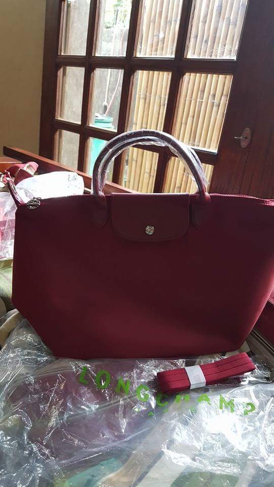 cindyrella_15's tweet photo. On hand longchamp neo bags for sale!!! Available in layaway terms! Order now!!! :) https://t.co/Vnlrpyln00