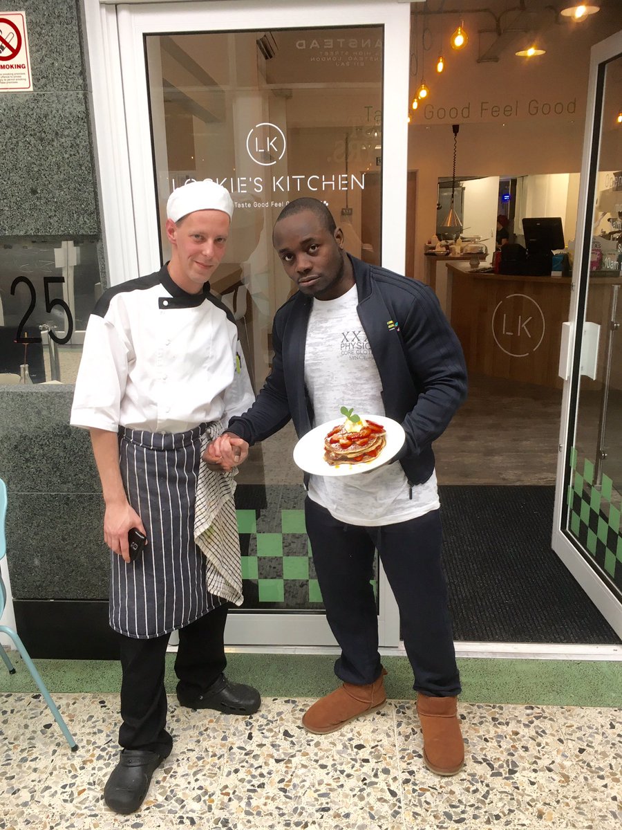 ExtremeStoreRom's tweet image. Morning breakfast at LockiesKitchen 6protein pancakes after morning cardio #LockiesKitchen #britishchampion