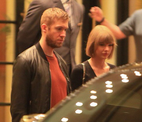 belleswift17's tweet photo. More candids of Taylor and Calvin leaving dinner 😊❤️ https://t.co/hmY6R2bZPt