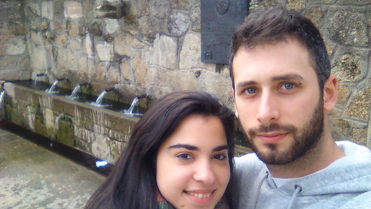 Creaerte's tweet photo. Juan y Maru nos envían este #tourself desde la 'Fuente de los 8 caños' en Aldeanueva de la Vera... ¡Muchas gracias! https://t.co/gePg4jVocb