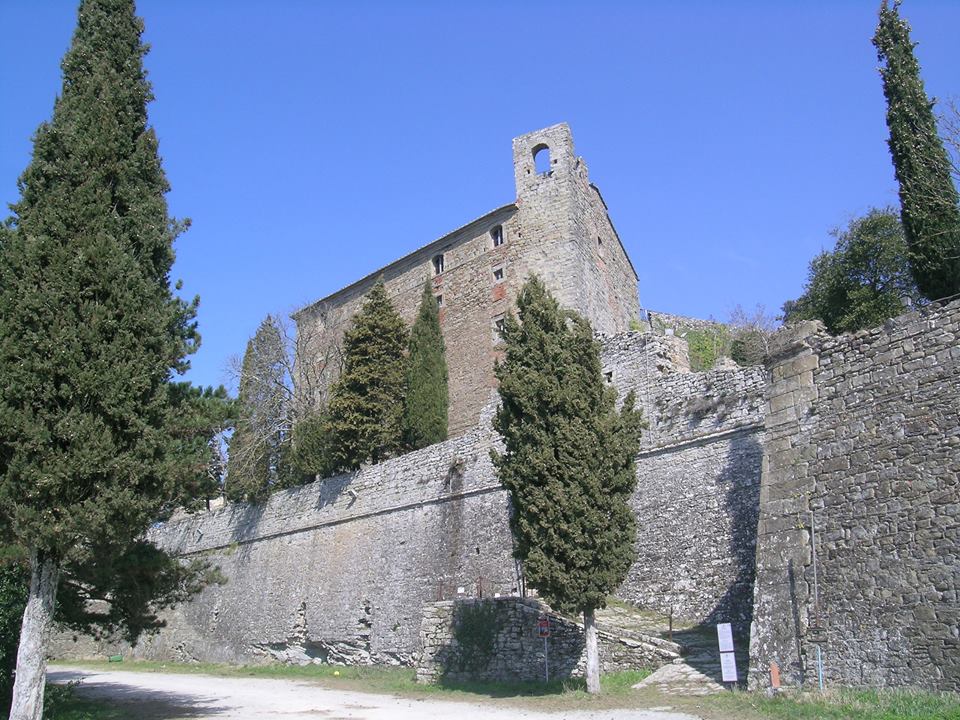 Girifalco_Fort's tweet photo. La #FortezzadelGirifalco è un bene straordinario, contribuisci a valorizzarlo! #ArtBonus 
https://t.co/BNTXX887PP https://t.co/tEsmc1ayYv