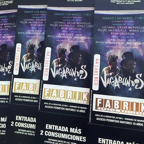 fabrikdiscoteca's tweet image. RT y escribe la fiesta que te apetece de las 2 &amp;amp; gana la doble !!