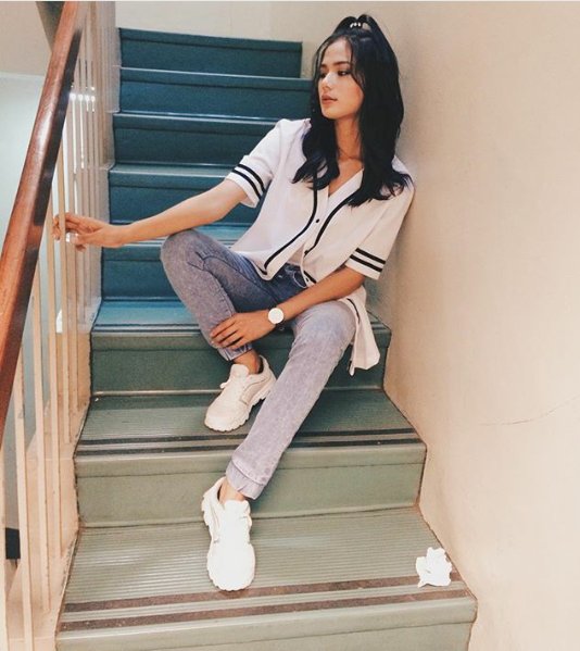 DEVONline_SQUAD's tweet photo. #Yeppuda 😍😍😍 @devonseron17 
Para kang Koreana my loves 😘
 GT Covergirl Devon 

credit : DEVON'S IG https://t.co/QpgWTmdBI6