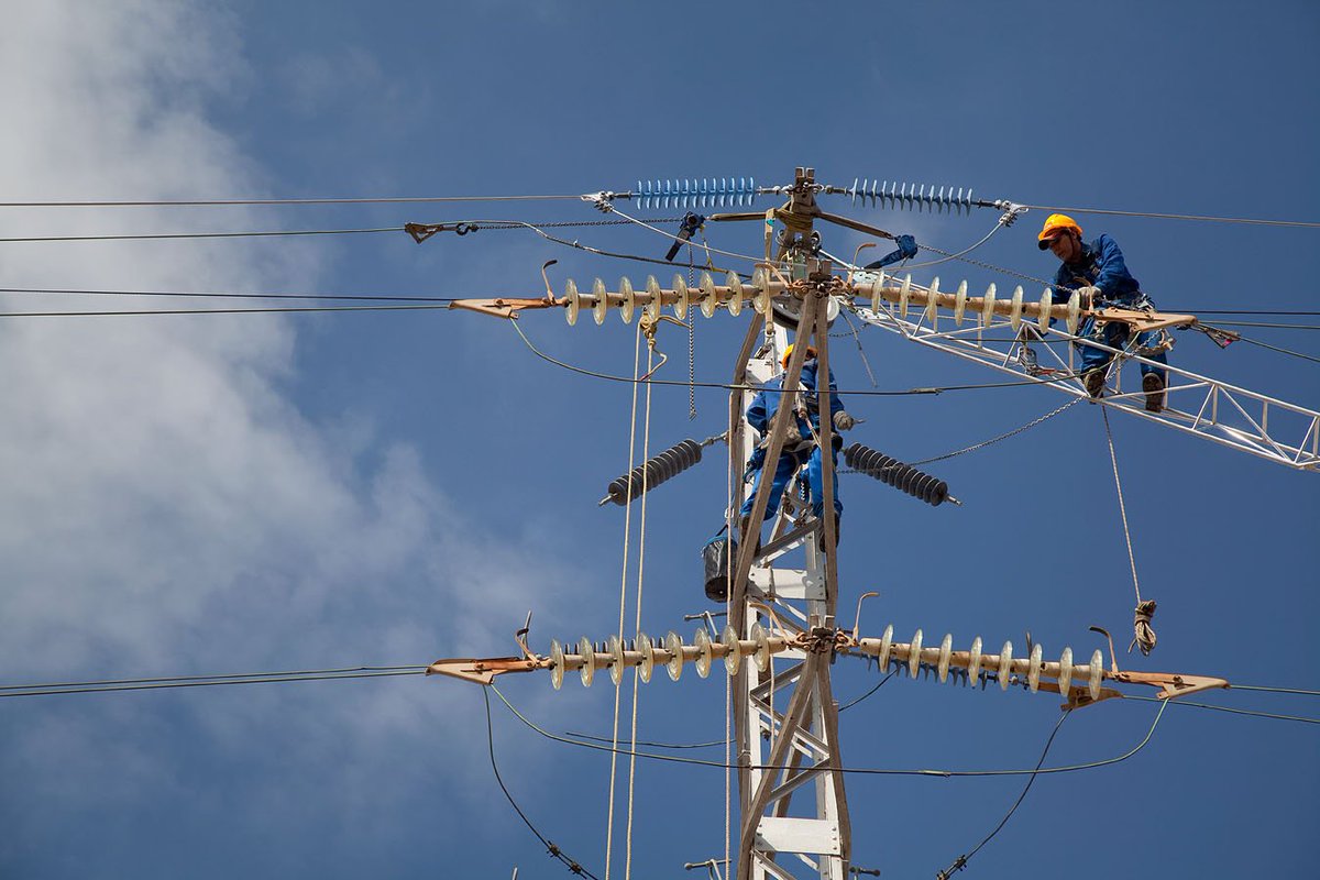 Asepeyo's tweet image. ¿Cómo nos afectan los campos #electromagnéticos? Léelo en el #newsletter #Asepeyodirecto 14 directo.asepeyo.es