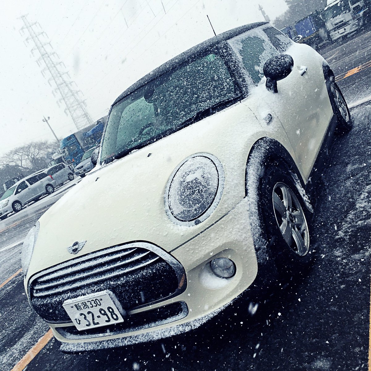 junjun_1113's tweet photo. MINIの日！
MINIが好きでよかった！
MINIを選んでよかった！
MINIと一緒にこれからも沢山の思い出を‥

#miniday2016 https://t.co/9qSbJb5GQ1