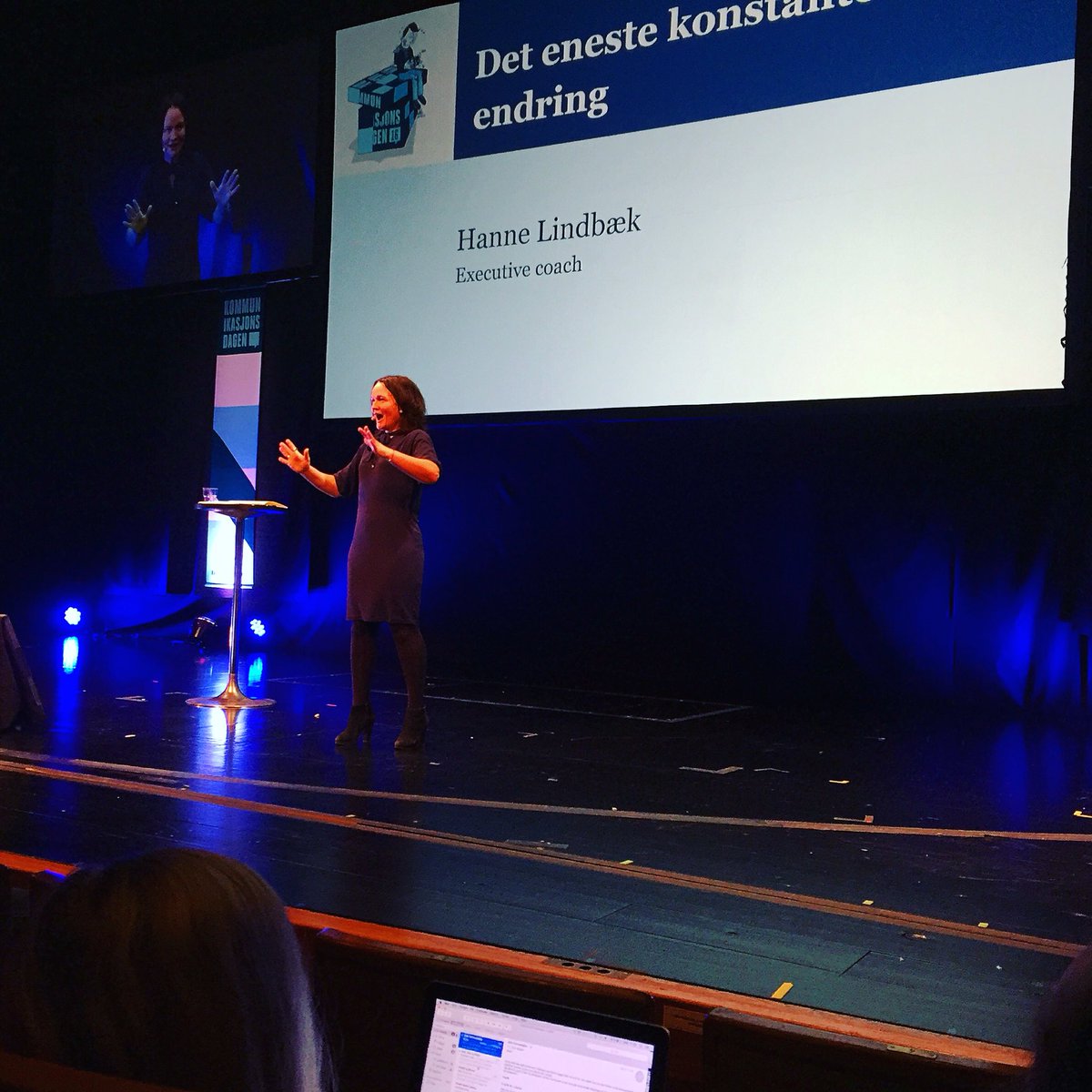 IngMon's tweet image. Kompetent og med varme #komdagen #detnorsketeateret #kompetent #varme #kommunikasjon #kommunikasjonsforeningen