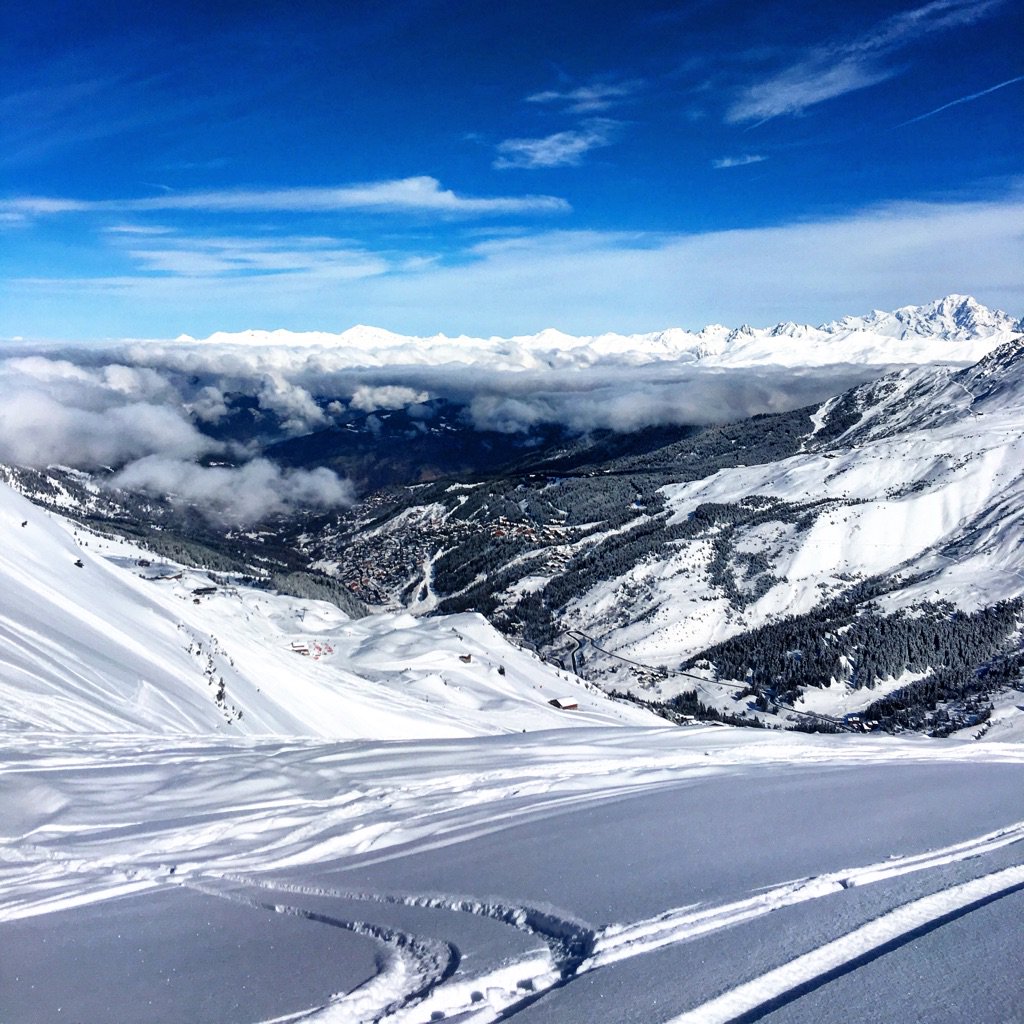 ChaletArolla's tweet photo. amazing conditions #nofilter #newpowder lots of snow still have availability in March. https://t.co/2MAkPpwyc6 https://t.co/nVFw7VO5Dg