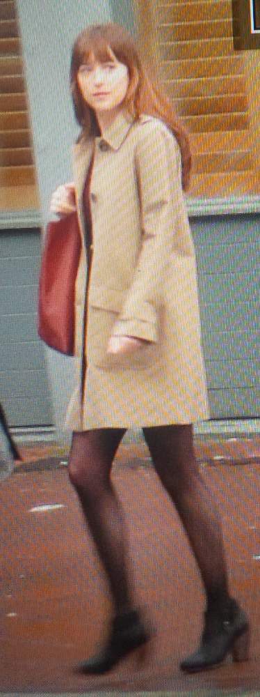 #FiftyShades star Dakota Johnson shooting solo scenes right now walking in to SIP. #FSOG #FSD #FSF