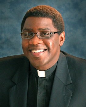 LSU_Shreveport's tweet photo. ALUM OF THE MONTH: Fr. Sylvestre Obwaka. https://t.co/68f79u0WKO #LSUSAlum #LSUS #PilotProud https://t.co/5aWZJlF3QZ