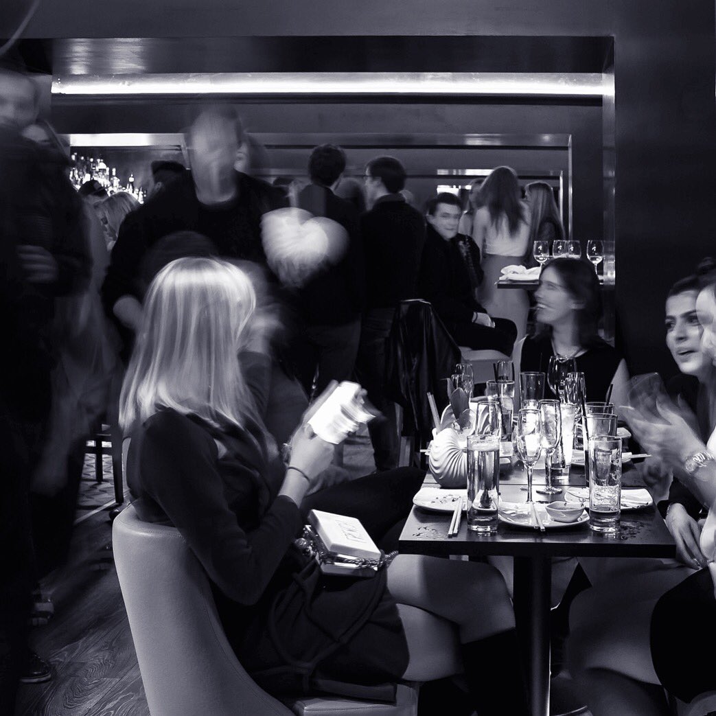 LoungeBeyond's tweet photo. After hour starts at 5.30pm #cocktails #beyondlounge #kensington #chelsea #london https://t.co/q18q62gSgA