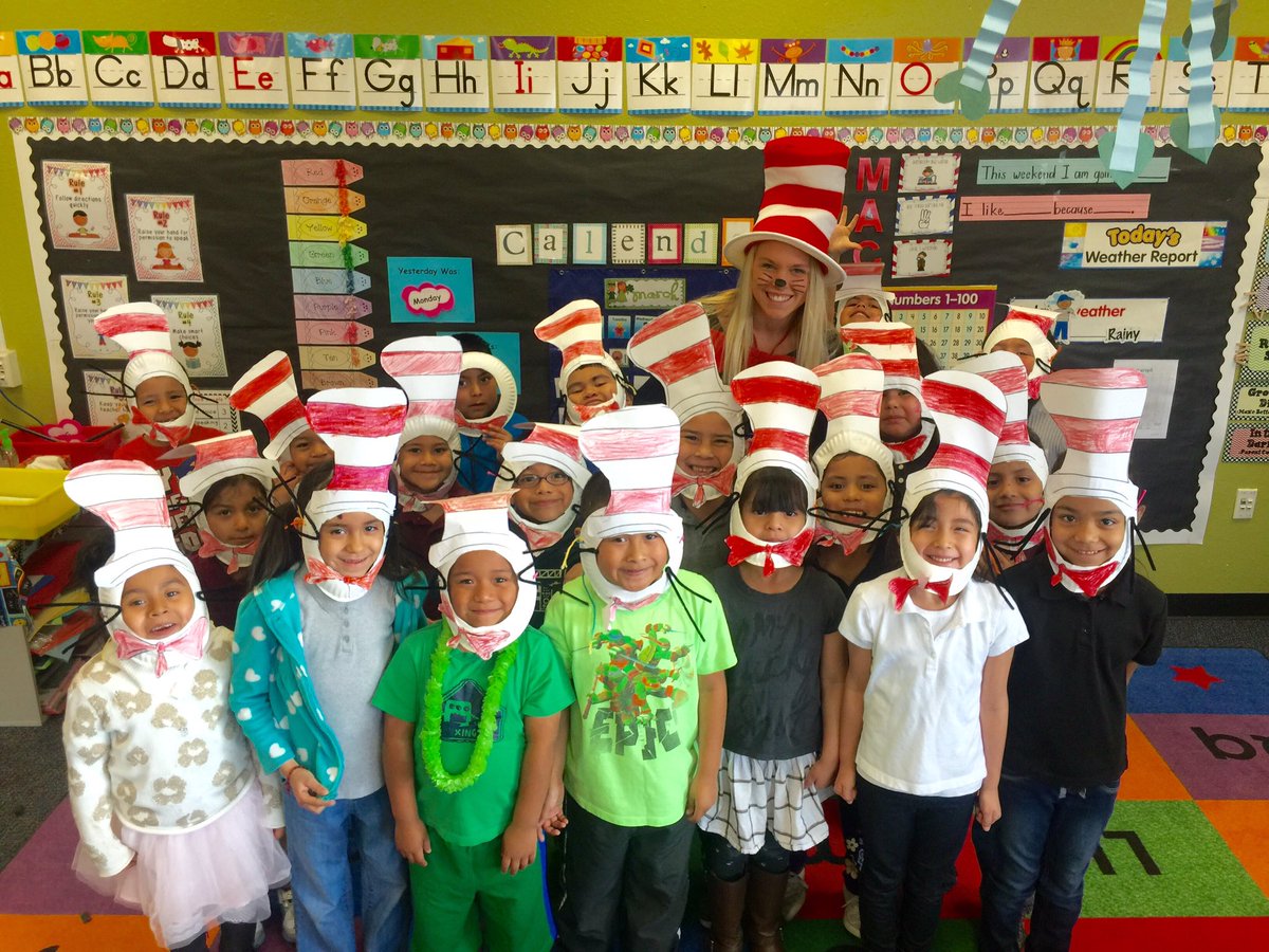 Brooke_renaee's tweet photo. Meow! #DrSeussDay #DrSeuss #CatintheHat #schoolofheroes #kindergarten #teacher https://t.co/HdIxYa0vis