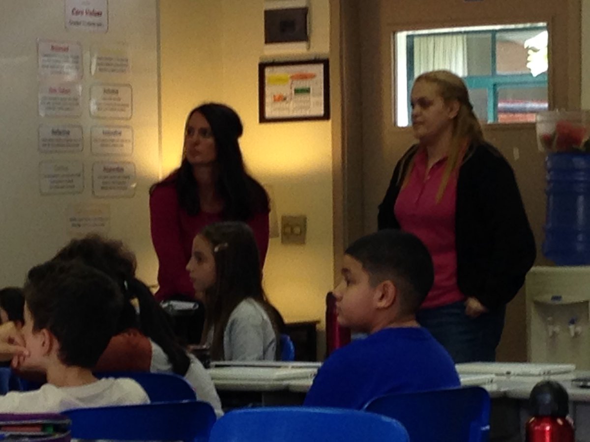 5th grade teachers as models for peers during Writers Workshop Lab Sites <a href="/GradedBR/">Graded School</a>