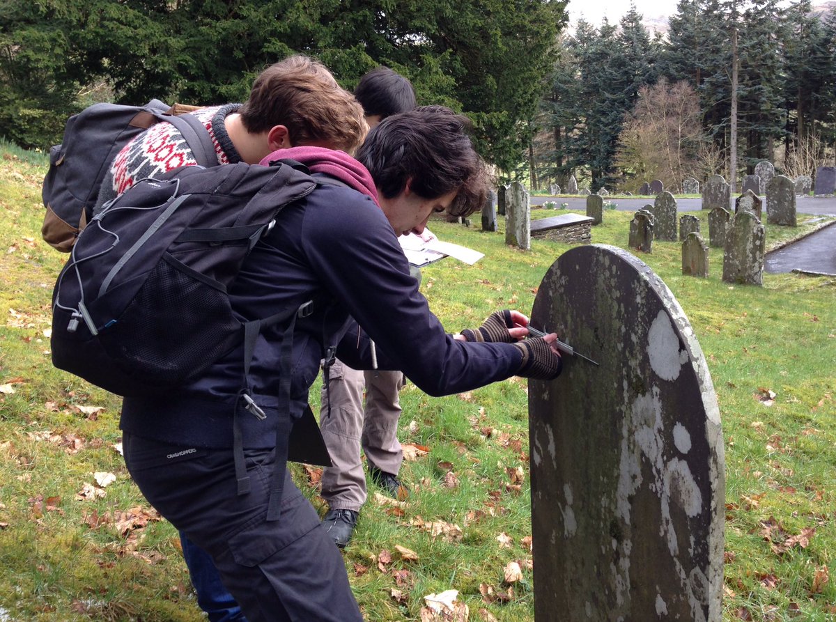 YsgolBroPedr's tweet photo. Yr 12 Geog on a fieldwork study in Cwmystwyth with @HywelGriffiths @Prifysgol_Aber #SusNet #lichenometry https://t.co/t6dCOnEpNv