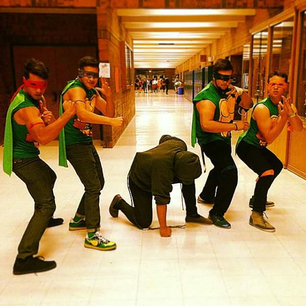cfbg_dyltricks's tweet photo. @dpauga72 Fat Five #Deez #TempleRunners https://t.co/UEFKNUybVO