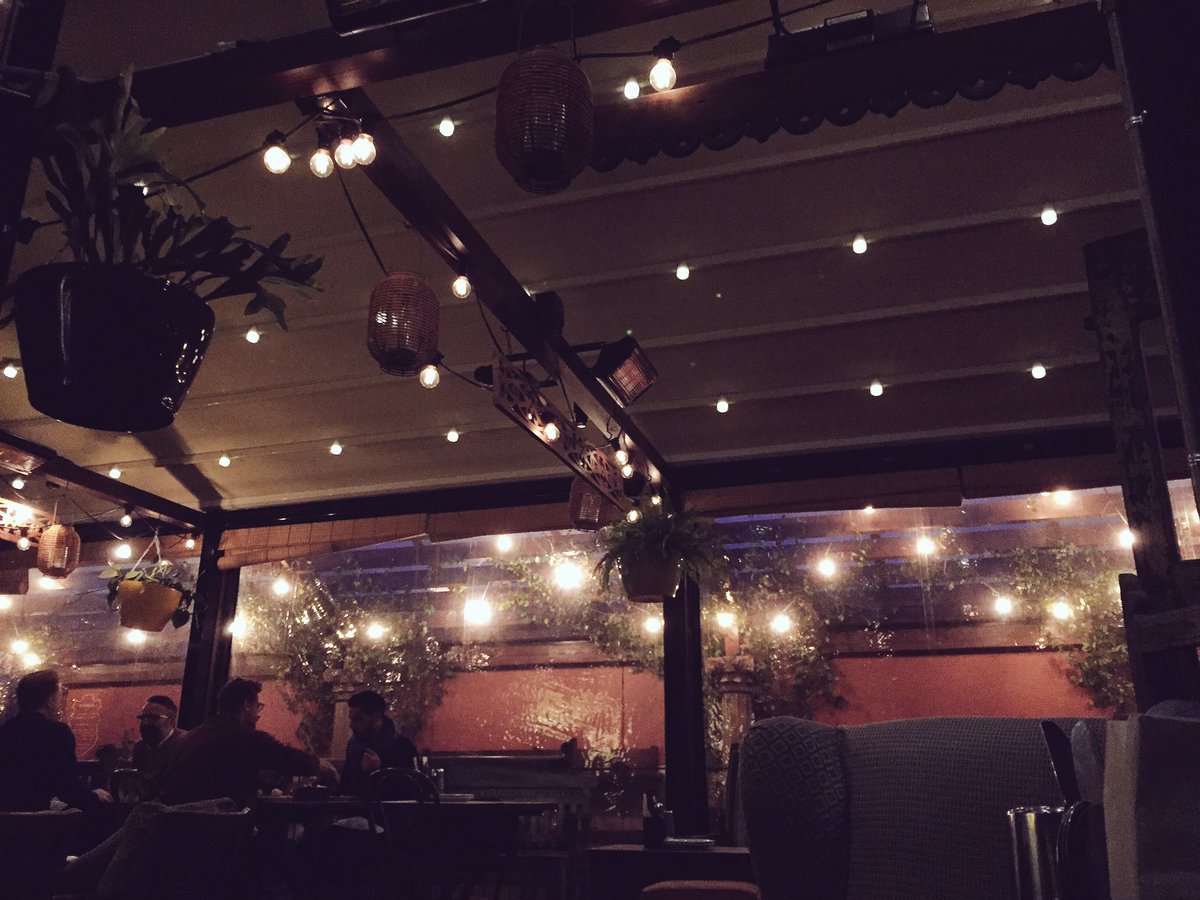 damsFkey's tweet photo. Enjoy every London corner while you have the chance. #Dishoom #London https://t.co/wSlGQIODkh