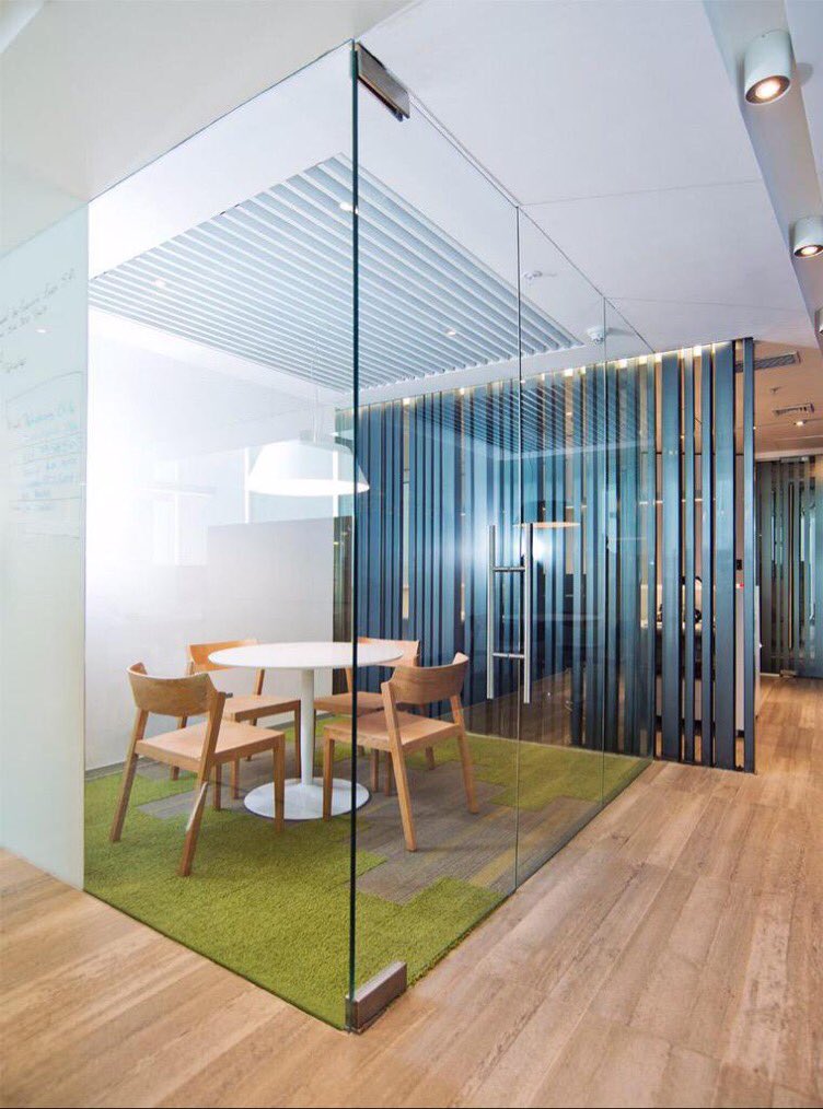 hibeckygordon's tweet image. There are so many ways to create impactful meeting spaces. How would you use @InterfaceInc products? #design