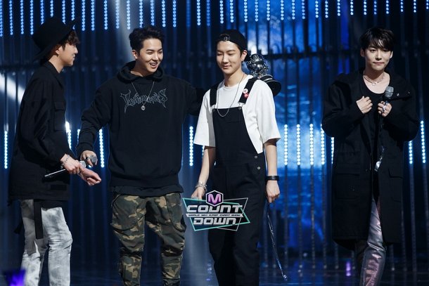 YGwinnerPH's tweet photo. [PHOTO] Winner @ MCD #sentimental1stwin https://t.co/GPk6faY9Wo