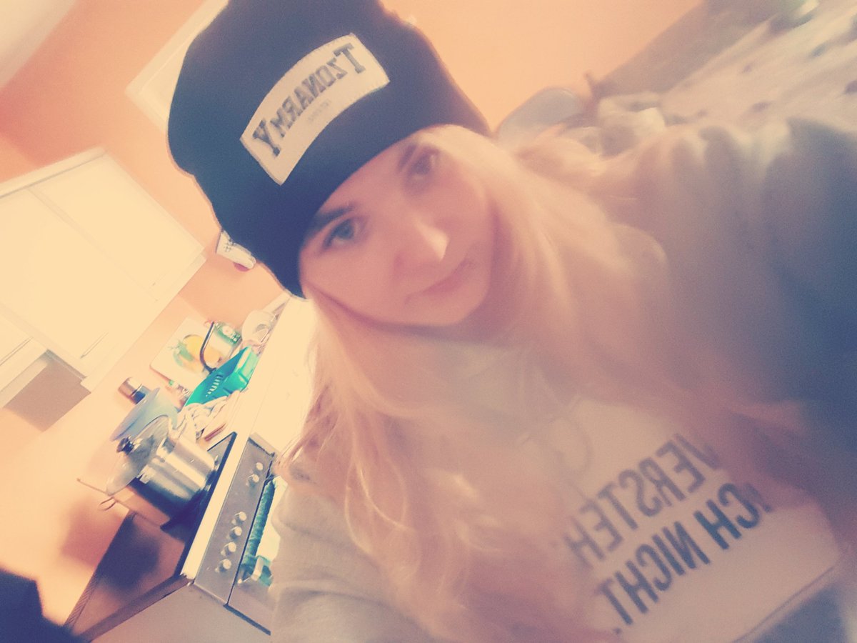 MellaPayne19's tweet photo. #Versteh ich nicht @TZON57
endlich ist er da 😍 https://t.co/BVOa7GGcvG