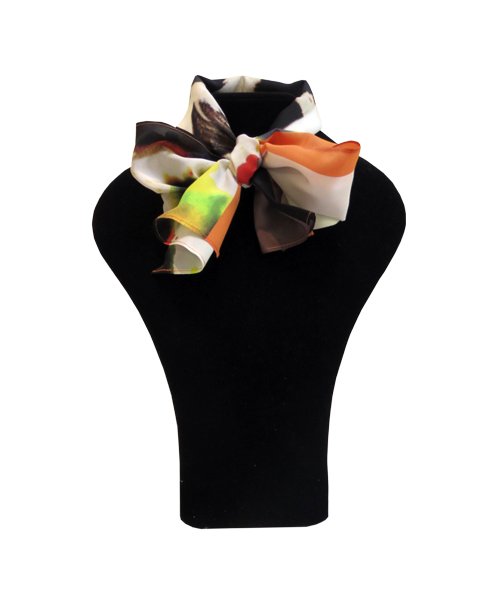 EZZAbeautybag's tweet photo. Perfect gift for #MothersDay a gorgeous mini silk scarf by @EleanorJShore like this Saffron at EZZA @MilsomPlace https://t.co/k7YpvgwRCT
