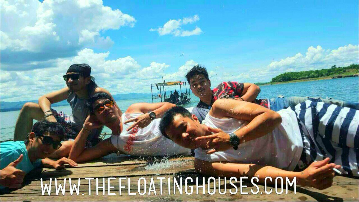 jumF_A's tweet photo. #www.thefloatinghouses.com#มิตรภาพดีๆ...เกิดขึ้นที่นี่#แพโฟล์ทติ้งเฮาส์#go2thailand#reviwe_thailand https://t.co/d3qX97JP5B
