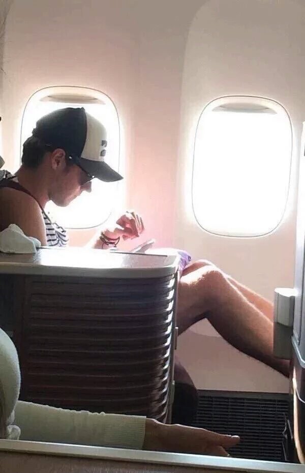 maliwkz tweet picture