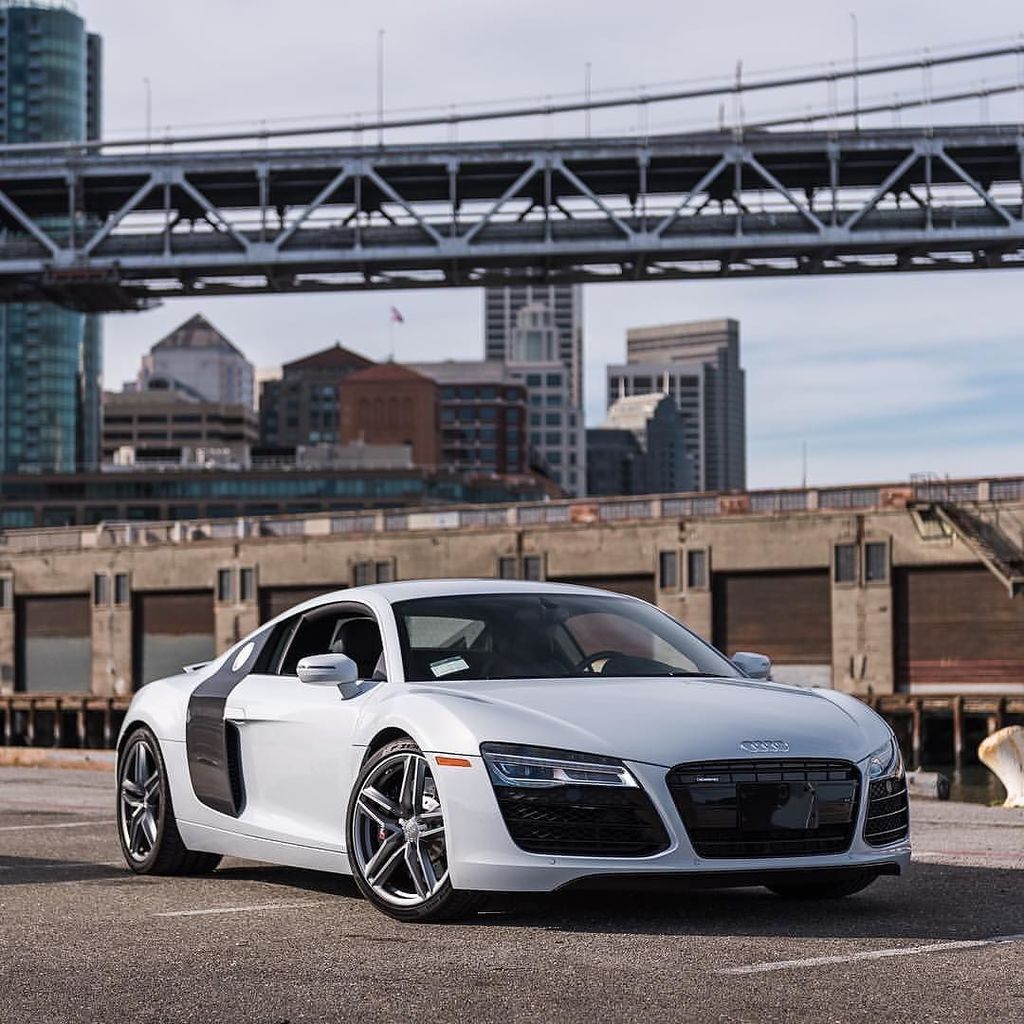 RT: #cars #carporn #supercar Audi R8. 😎 #Audi #R8 #AutomotiveDreams 
Photo by: @purcell_photography